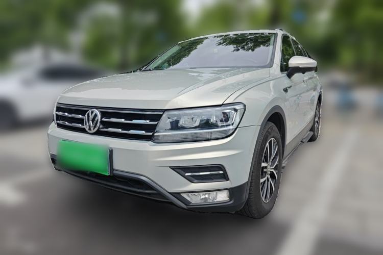Used Volkswagen Tiguan L 2017 330TSI Automatic Two-Wheel Drive Luxury Edition Guazi used car, China used car export, Used car for sale, Used cars, Cheapest cars for sale