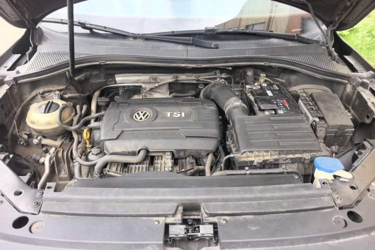 Used Volkswagen Tiguan L 2017 330TSI Automatic Two-Wheel Drive Flagship Edition Engine Bay