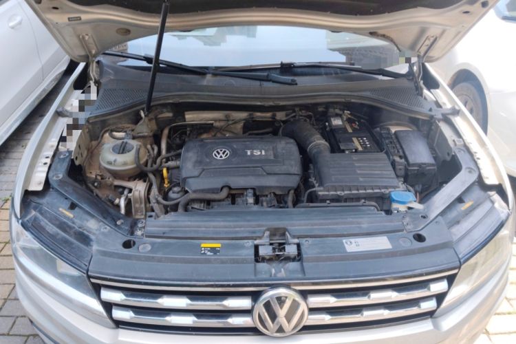 Used Volkswagen Tiguan L 2017 330TSI Automatic Two-Wheel Drive Luxury Edition Engine Bay