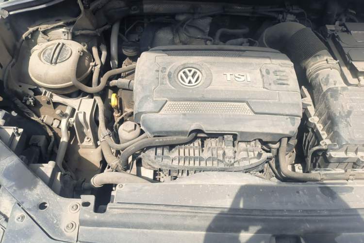 Used Volkswagen Tiguan L 2017 380TSI Automatic All-Wheel-Drive Luxury Edition Engine Bay Right