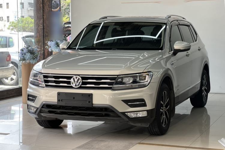 Used Volkswagen Tiguan L 2017 330TSI Automatic Two-Wheel Drive Luxury Edition Exterior 1
