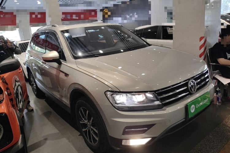 Used Volkswagen Tiguan L 2017 330TSI Automatic Two-Wheel Drive Luxury Edition Exterior 1