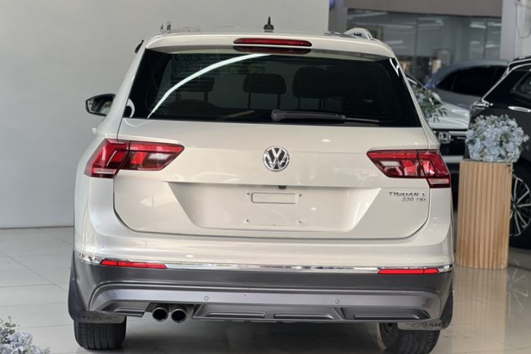 Used Volkswagen Tiguan L 2017 330TSI Automatic Two-Wheel Drive Luxury Edition Exterior 5