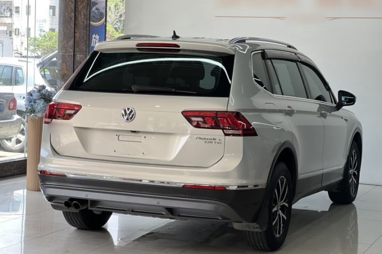 Used Volkswagen Tiguan L 2017 330TSI Automatic Two-Wheel Drive Luxury Edition Exterior 7