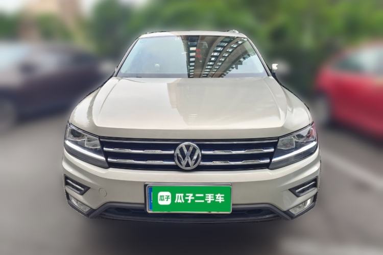 Used Volkswagen Tiguan L 2017 330TSI Automatic Two-Wheel Drive Luxury Edition Front