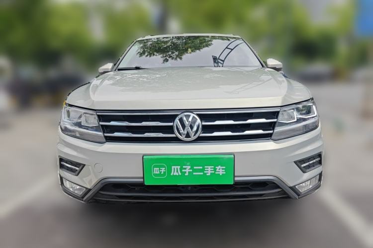 Used Volkswagen Tiguan L 2017 330TSI Automatic Two-Wheel Drive Luxury Edition Front