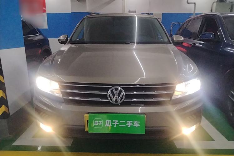 Used Volkswagen Tiguan L 2017 330TSI Automatic Two-Wheel Drive Luxury Edition Front