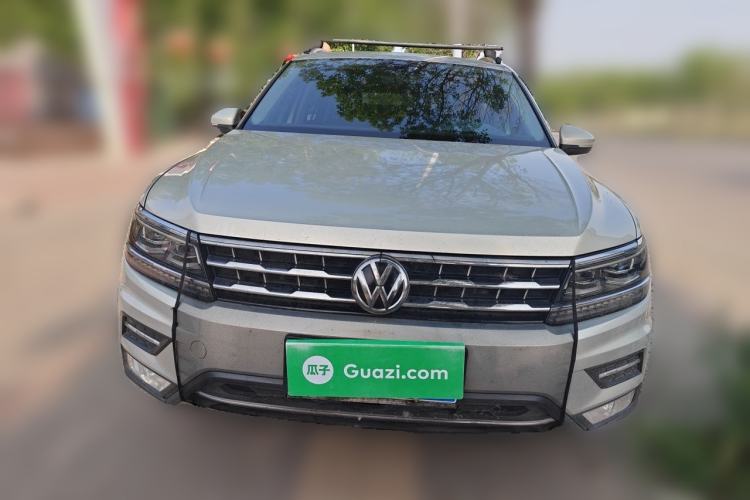 Used Volkswagen Tiguan L 2017 380TSI Automatic All-Wheel-Drive Luxury Edition Front