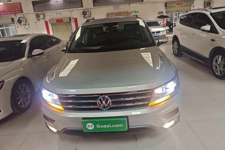Used Volkswagen Tiguan L 2017 330TSI Automatic Two-Wheel Drive Luxury Edition Front