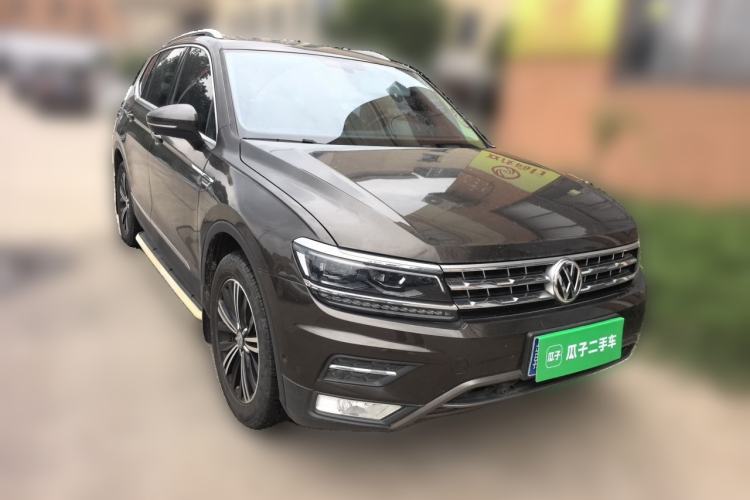 Used Volkswagen Tiguan L 2017 330TSI Automatic Two-Wheel Drive Flagship Edition Front Right 45 Deg