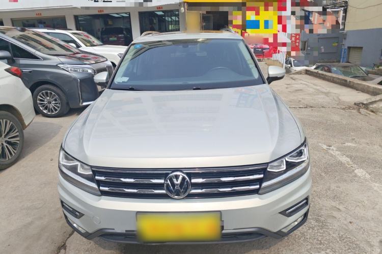Used Volkswagen Tiguan L 2017 330TSI Automatic Two-Wheel Drive Luxury Edition Front