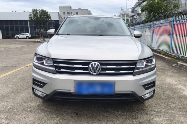 Used Volkswagen Tiguan L 2017 330TSI Automatic Two-Wheel Drive Luxury Edition Front