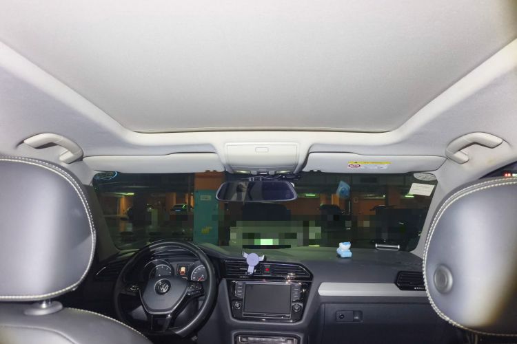 Used Volkswagen Tiguan L 2017 330TSI Automatic Two-Wheel Drive Luxury Edition Headliner