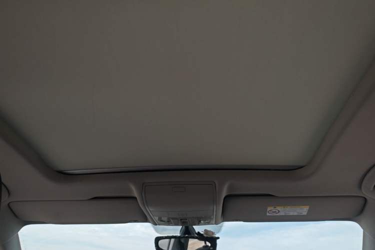 Used Volkswagen Tiguan L 2017 330TSI Automatic Two-Wheel Drive Flagship Edition Headliner