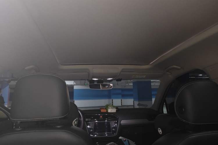 Used Volkswagen Tiguan L 2017 330TSI Automatic Two-Wheel Drive Comfort Edition Headliner