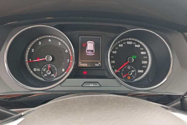 Used Volkswagen Tiguan L 2017 330TSI Automatic Two-Wheel Drive Flagship Edition Instrument Cluster