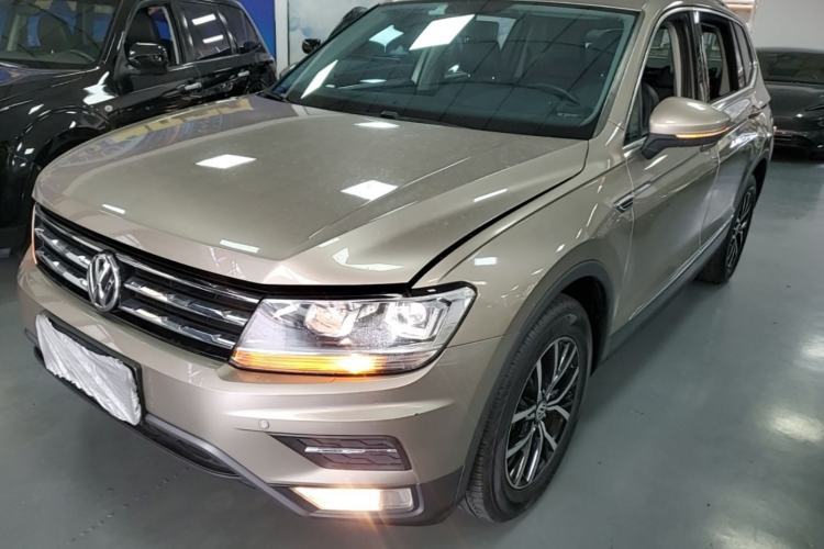 Used Volkswagen Tiguan L 2017 330TSI Automatic Two-Wheel Drive Comfort Edition Guazi used car, China used car export, Used car for sale, Used  cars, Cheapest cars for sale