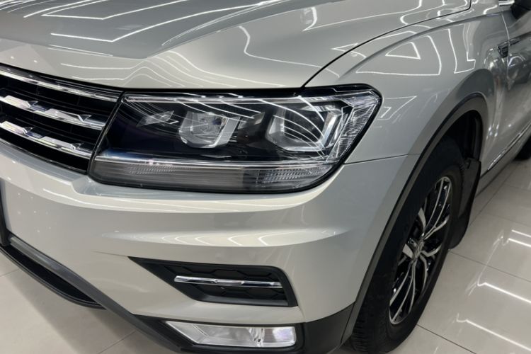 Used Volkswagen Tiguan L 2017 330TSI Automatic Two-Wheel Drive Luxury Edition Left Front Headlight