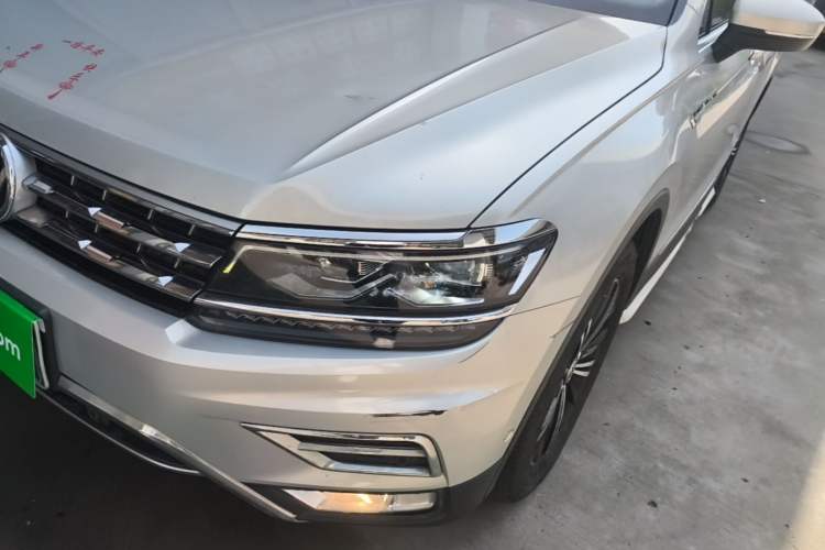 Used Volkswagen Tiguan L 2017 330TSI Automatic Two-Wheel Drive Flagship Edition Left Front Headlight
