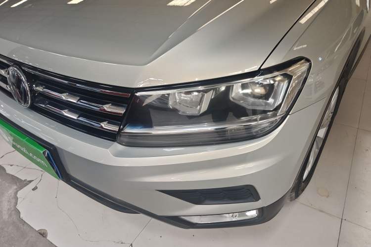 Used Volkswagen Tiguan L 2017 330TSI Automatic Two-Wheel Drive Luxury Edition Left Front Headlight