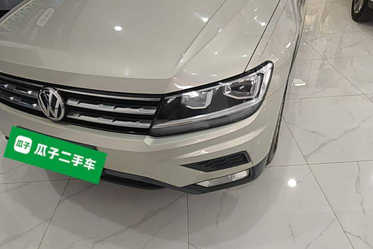Used Volkswagen Tiguan L 2017 330TSI Automatic Two-Wheel Drive Luxury Edition Left Front Headlight