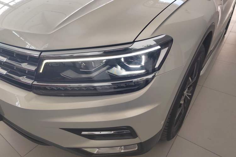 Used Volkswagen Tiguan L 2017 380TSI Automatic All-Wheel-Drive Flagship Edition Left Front Headlight