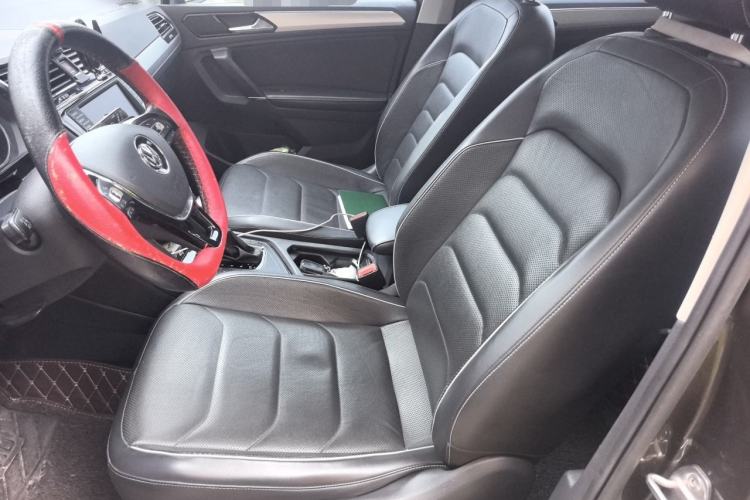 Used Volkswagen Tiguan L 2017 330TSI Automatic Two-Wheel Drive Flagship Edition Left Front Seat