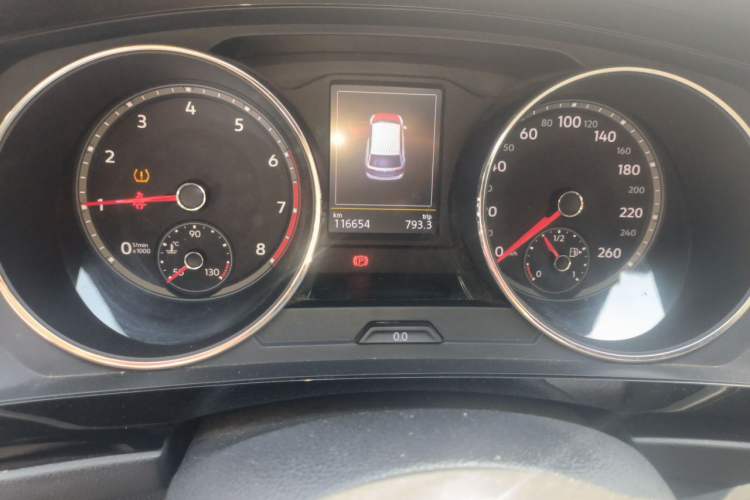 Used Volkswagen Tiguan L 2017 380TSI Automatic All-Wheel-Drive Luxury Edition Odometer Close Up