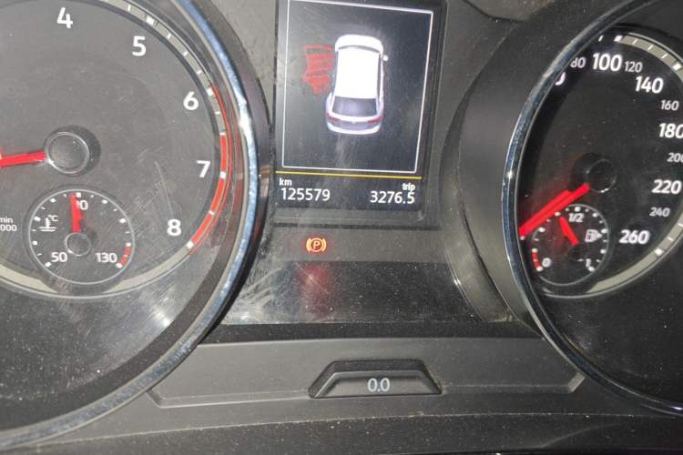 Used Volkswagen Tiguan L 2017 330TSI Automatic Two-Wheel Drive Comfort Edition Odometer Close Up