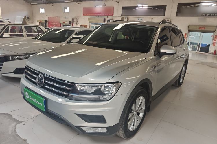 Used Volkswagen Tiguan L 2017 330TSI Automatic Two-Wheel Drive Luxury Edition Guazi used car, China used car export, Used car for sale, Used cars, Cheapest cars for sale