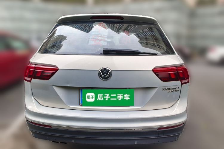 Used Volkswagen Tiguan L 2017 330TSI Automatic Two-Wheel Drive Luxury Edition Rear