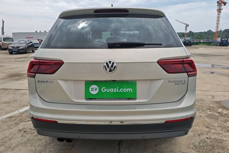 Used Volkswagen Tiguan L 2017 330TSI Automatic Two-Wheel Drive Flagship Edition Rear