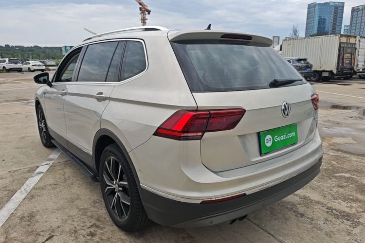 Used Volkswagen Tiguan L 2017 330TSI Automatic Two-Wheel Drive Flagship Edition Rear Left 45 Deg