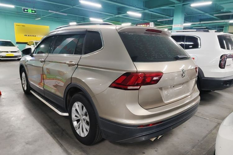 Used Volkswagen Tiguan L 2017 330TSI Automatic Two-Wheel Drive Luxury Edition Rear Left 45 Deg
