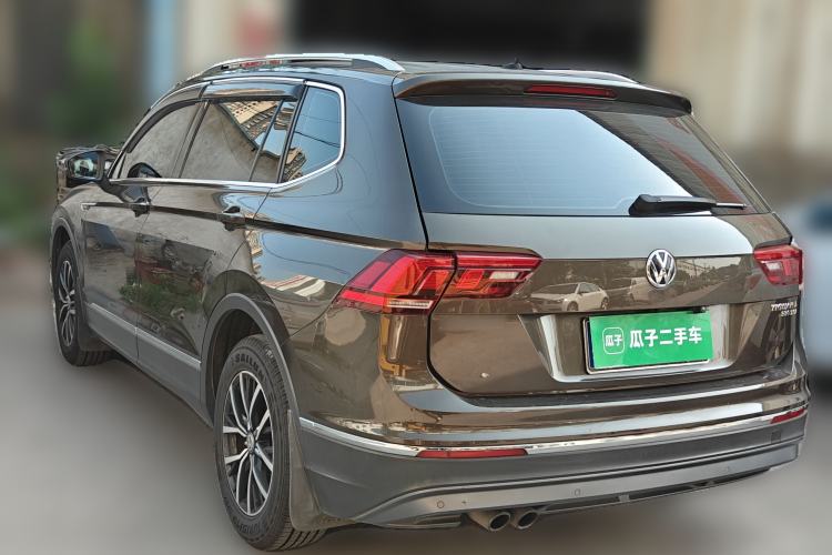 Used Volkswagen Tiguan L 2017 330TSI Automatic Two-Wheel Drive Comfort Edition Rear Left 45 Deg