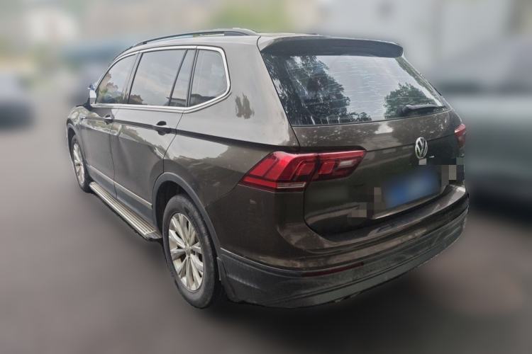 Used Volkswagen Tiguan L 2017 330TSI Automatic Two-Wheel Drive Luxury Edition Rear Left 45 Deg