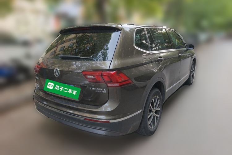 Used Volkswagen Tiguan L 2017 330TSI Automatic Two-Wheel Drive Luxury Edition Rear Right 45 Deg
