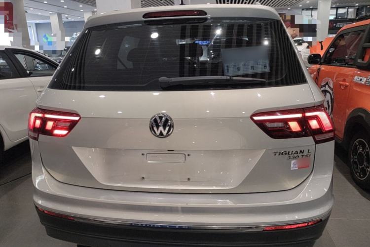 Used Volkswagen Tiguan L 2017 330TSI Automatic Two-Wheel Drive Luxury Edition Rear