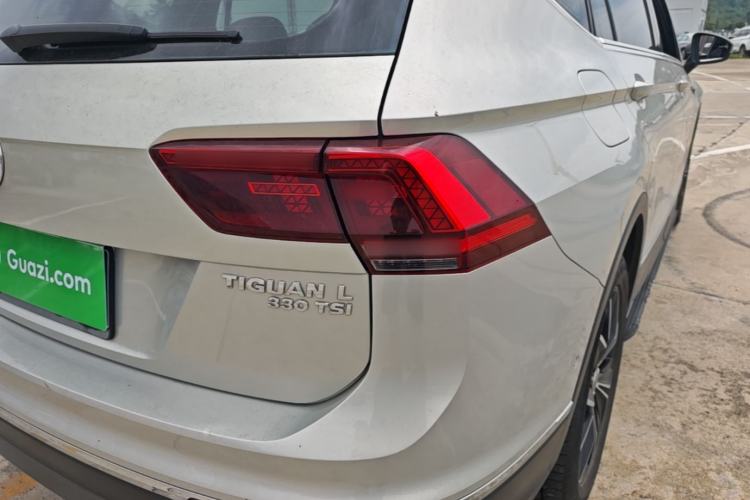 Used Volkswagen Tiguan L 2017 330TSI Automatic Two-Wheel Drive Flagship Edition Right Rear Taillight