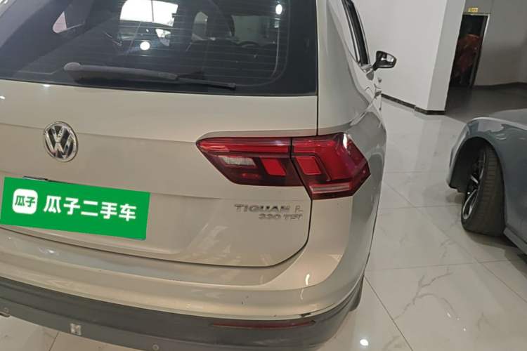 Used Volkswagen Tiguan L 2017 330TSI Automatic Two-Wheel Drive Luxury Edition Right Rear Taillight