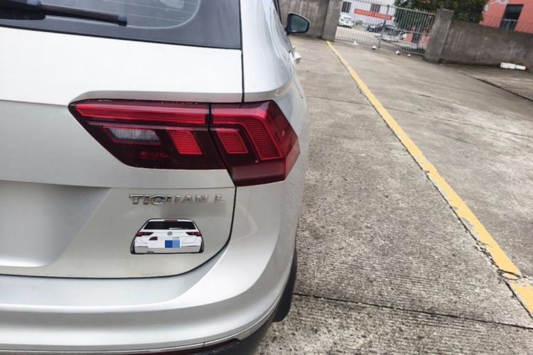 Used Volkswagen Tiguan L 2017 330TSI Automatic Two-Wheel Drive Luxury Edition Right Rear Taillight