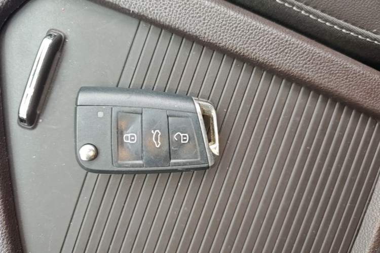 Used Volkswagen Tiguan L 2017 330TSI Automatic Two-Wheel Drive Flagship Edition Vehicle Key