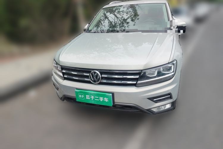 Used Volkswagen Tiguan L 2017 330TSI Automatic Two-Wheel Drive Luxury Edition Front