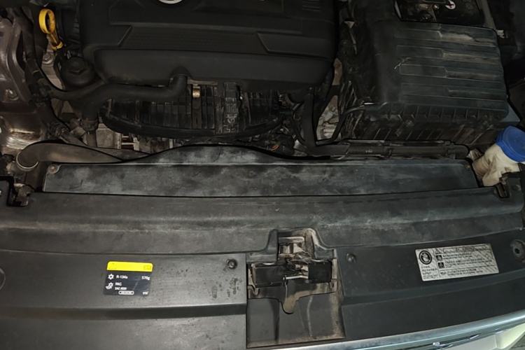 Used Volkswagen Tiguan L 2017 330TSI Automatic Two-Wheel Drive Flagship Edition Engine Bay