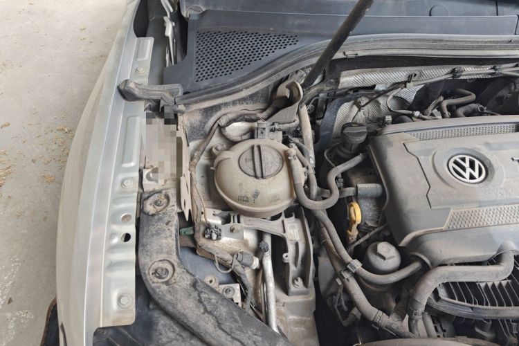 Used Volkswagen Tiguan L 2017 330TSI Automatic Two-Wheel Drive Luxury Edition Engine Bay Right