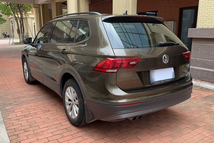 Used Volkswagen Tiguan L 2017 330TSI Automatic Two-Wheel Drive Luxury Edition Exterior 1