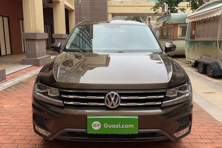 Used Volkswagen Tiguan L 2017 330TSI Automatic Two-Wheel Drive Luxury Edition Front