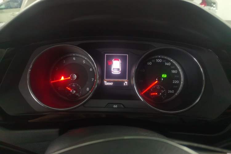 Used Volkswagen Tiguan L 2017 330TSI Automatic Two-Wheel Drive Luxury Edition Instrument Cluster