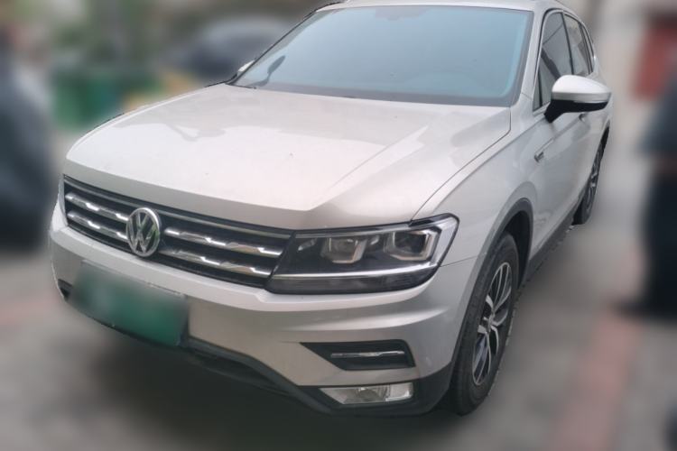 Used Volkswagen Tiguan L 2017 330TSI Automatic Two-Wheel Drive Luxury Edition Guazi used car, China used car export, Used car for sale, Used cars, Cheapest cars for sale