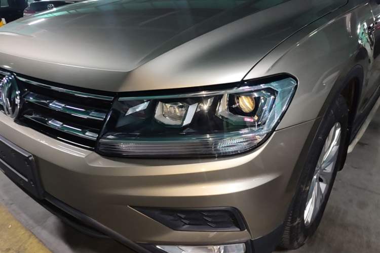 Used Volkswagen Tiguan L 2017 330TSI Automatic Two-Wheel Drive Luxury Edition Left Front Headlight